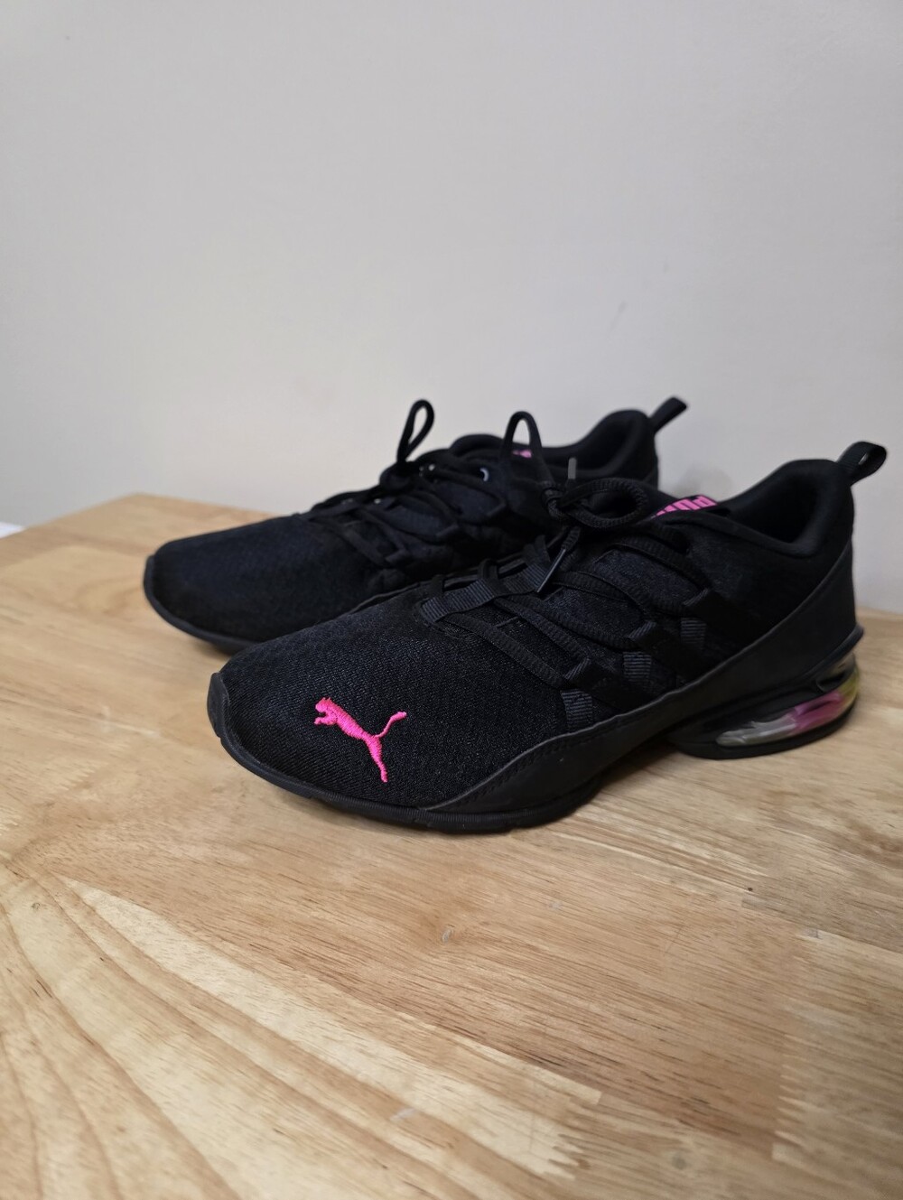 Puma Womens Black Riaze Prowl Rainbow Training Sneaker Sz 9